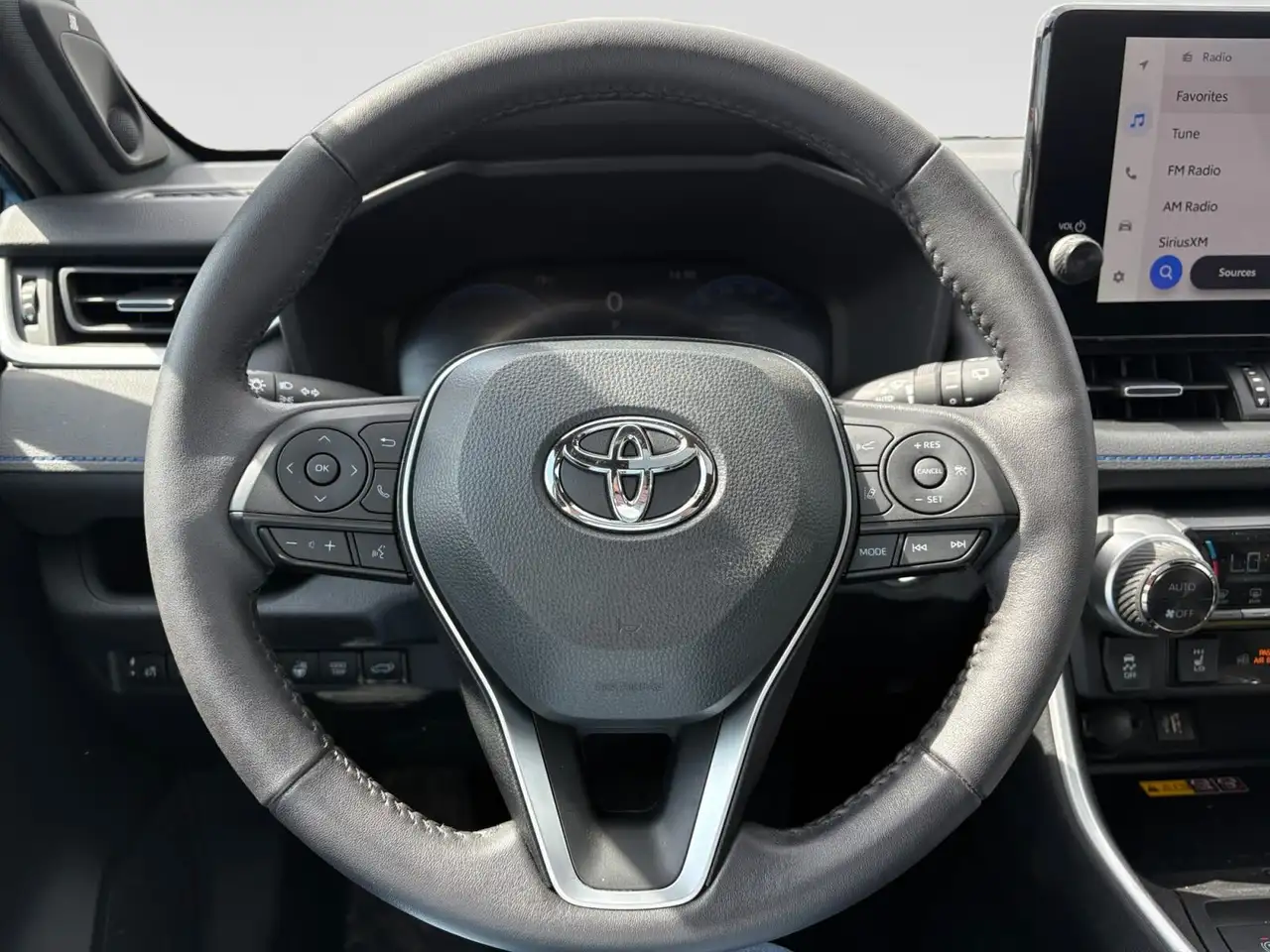 Toyota RAV 4 снимка Toyota RAV 4