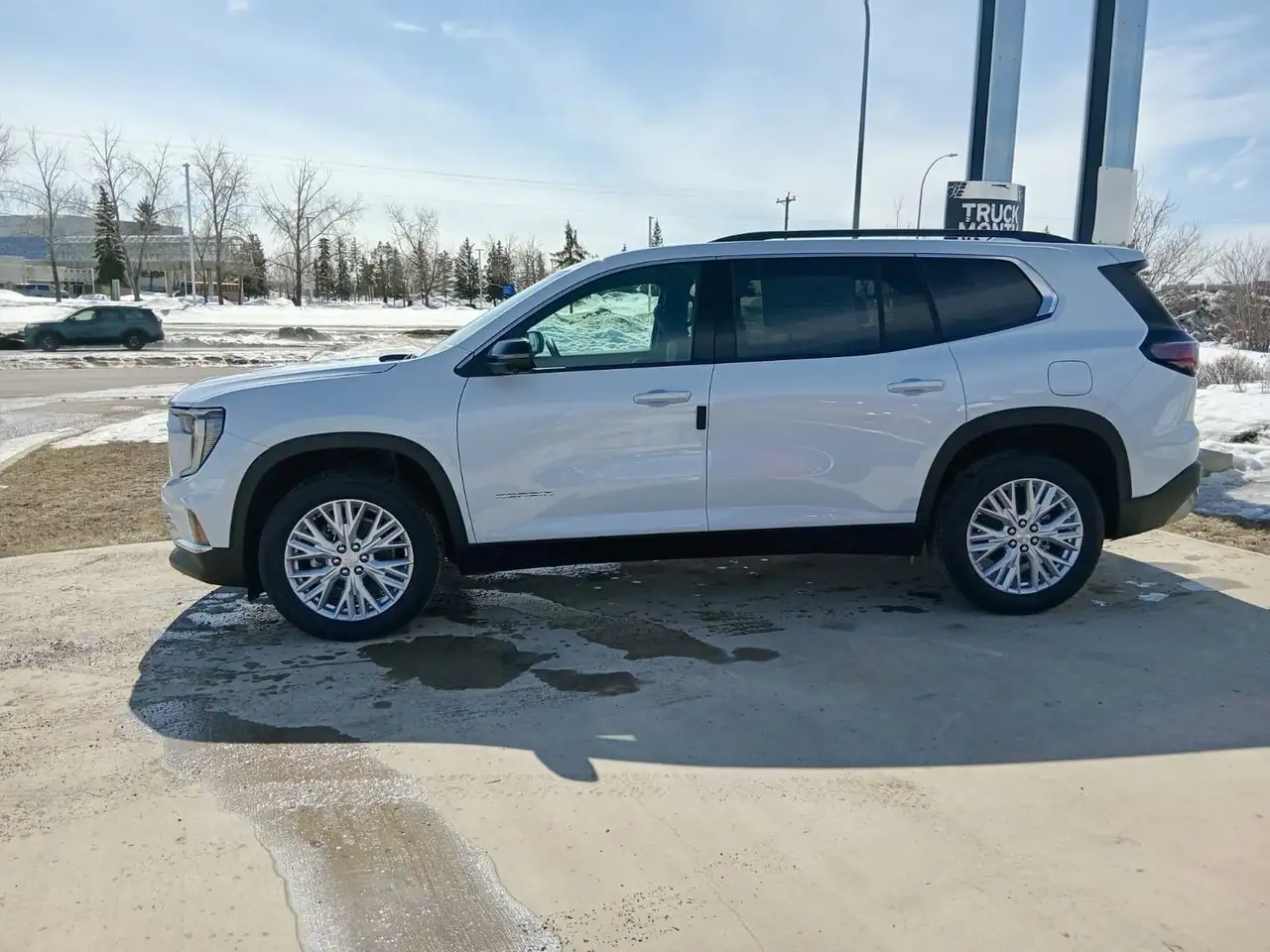 GMC Acadia снимка GMC Acadia