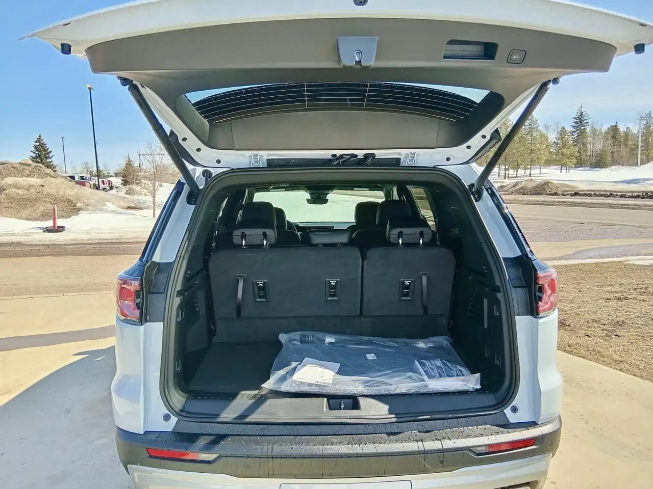GMC Acadia снимка GMC Acadia