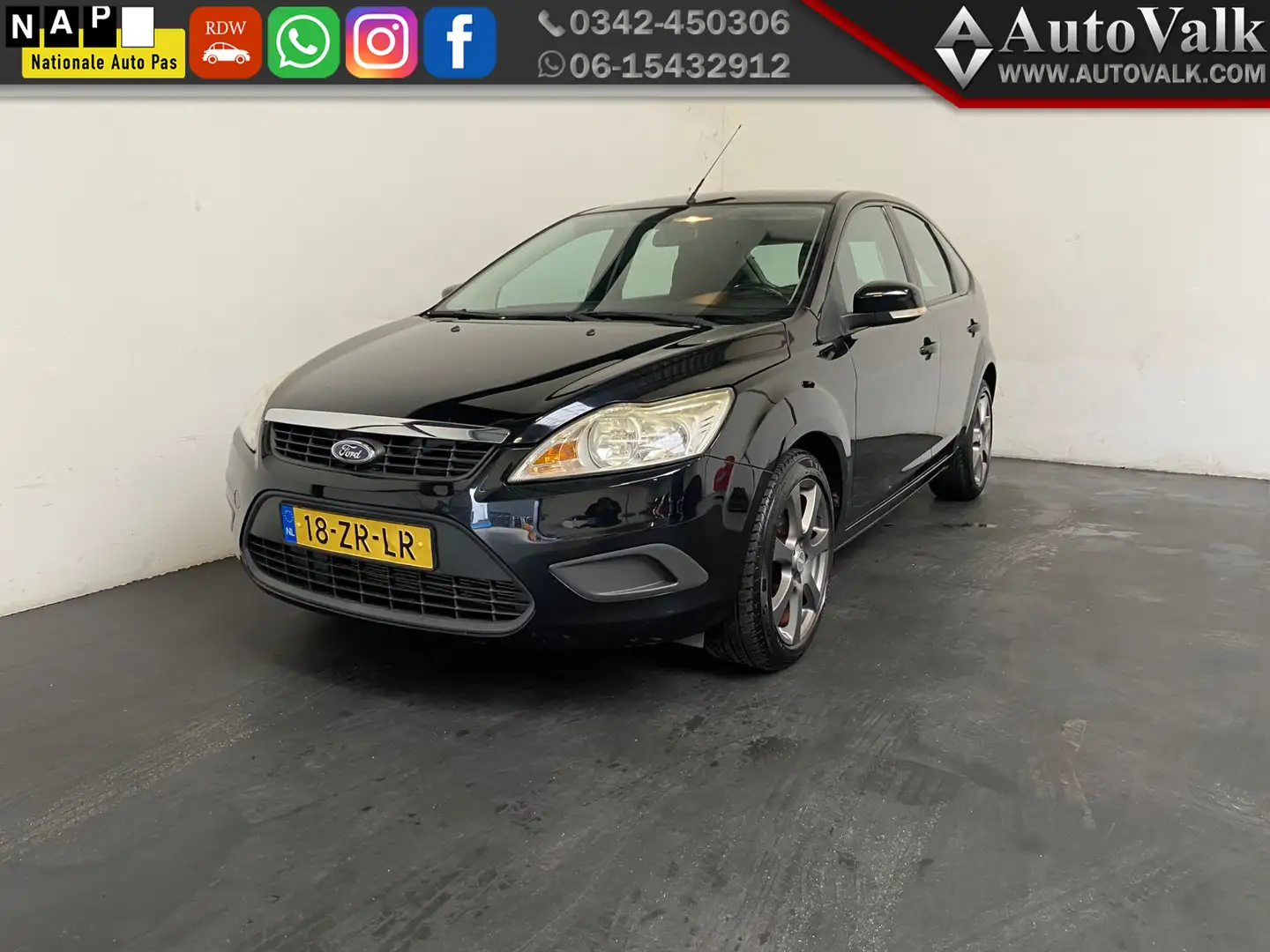 Ford Focus 1.6 Airco. Elek. Pakket. 5-Deurs. 18´´ LM! Zwart - 1