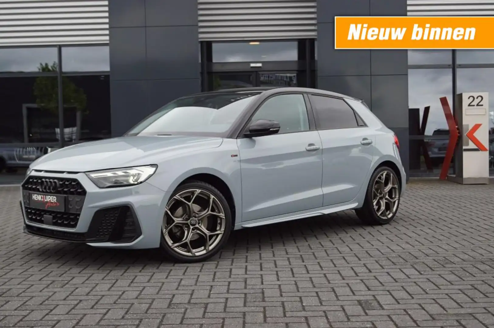 Audi A1 Sportback 30 TFSI S-Line /Navi /Camera /LED/18 Inc Gris - 1