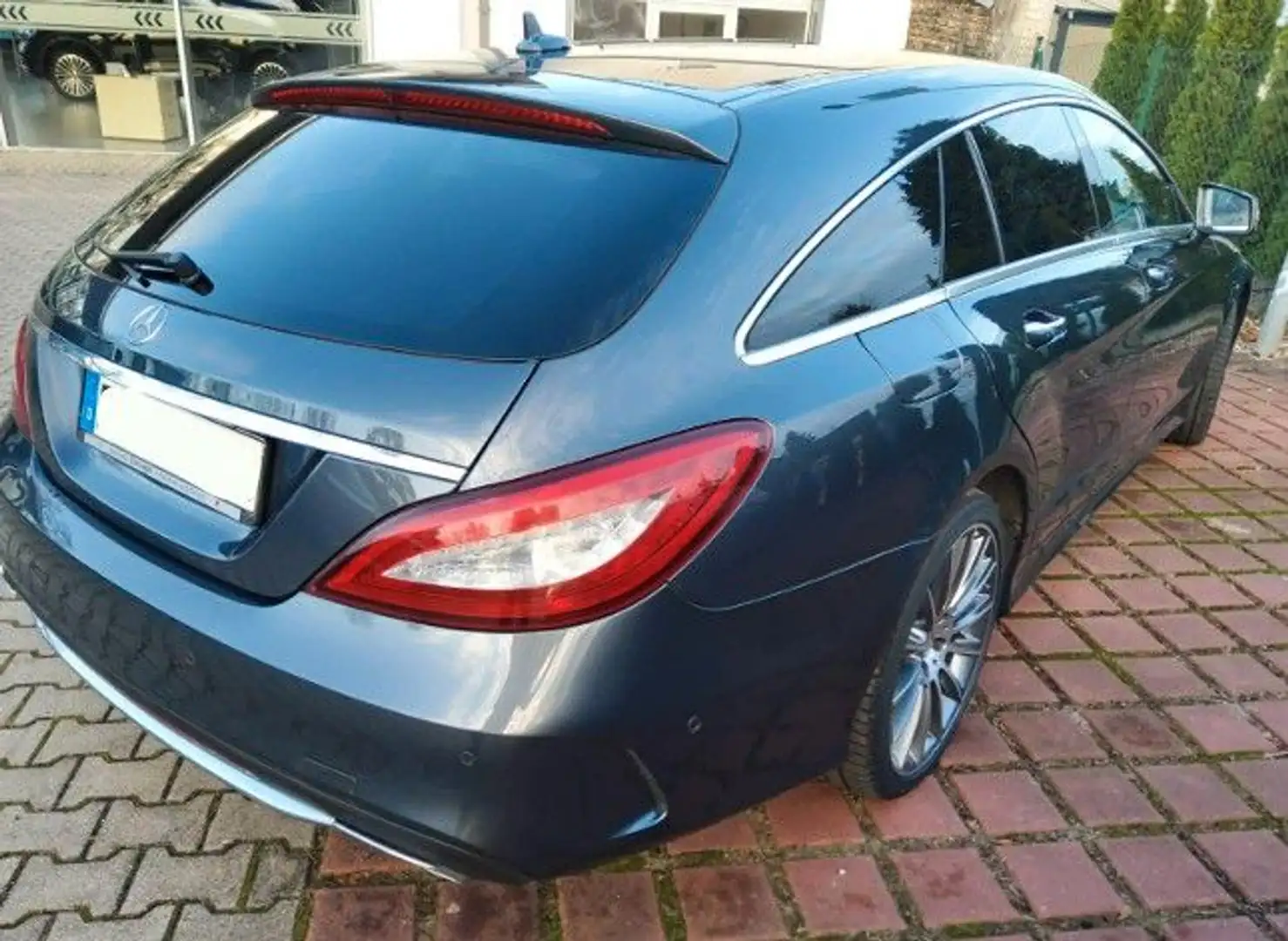 Mercedes-Benz CLS 500 CLS 500 AMG Shooting Brake 4M LED Navi Grau - 2