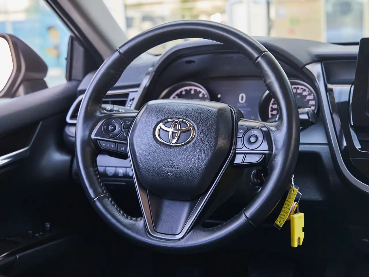 Toyota Camry снимка Toyota Camry