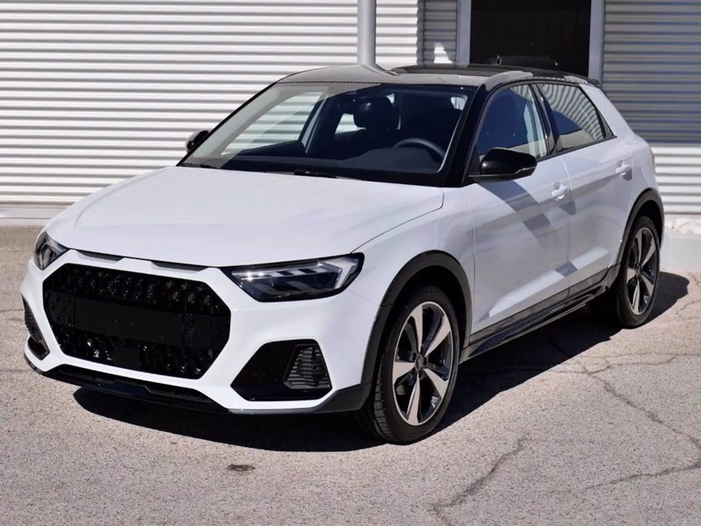 Audi A1 A1 Allstreet 1.0 Tfsi 110cv S-tr Identity Contrast - 1