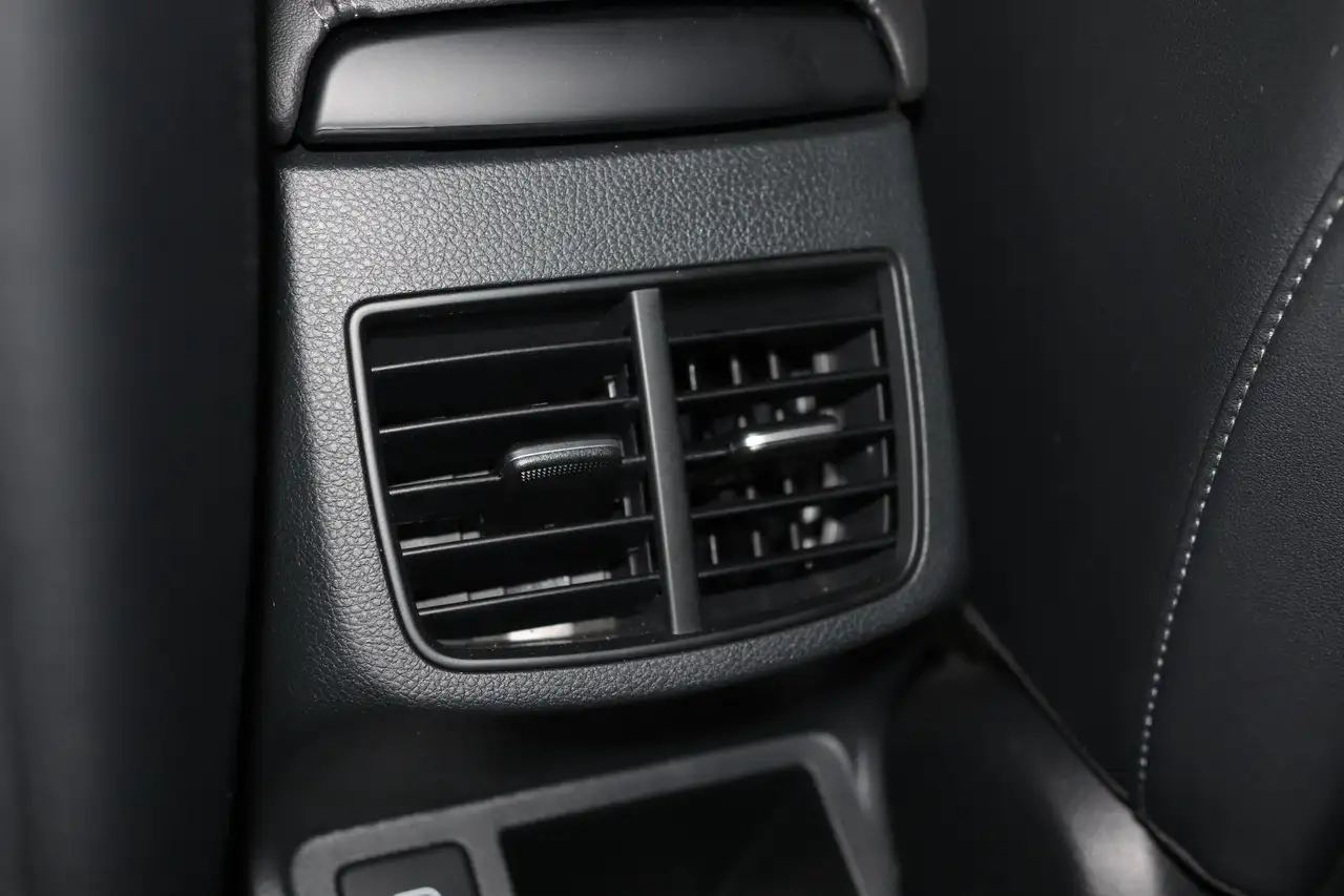 Kia Seltos снимка Kia Seltos