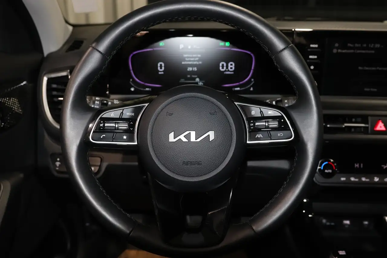 Kia Seltos снимка Kia Seltos