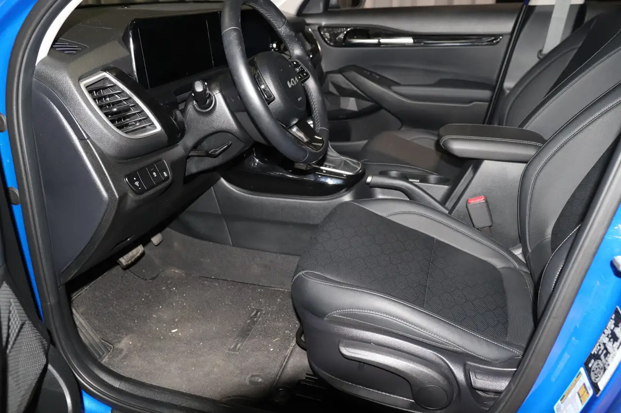 Kia Seltos снимка Kia Seltos