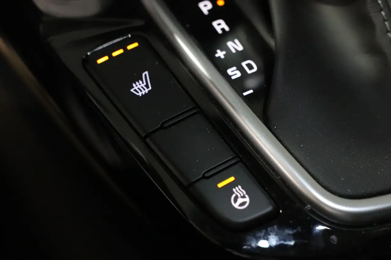 Kia Seltos снимка Kia Seltos