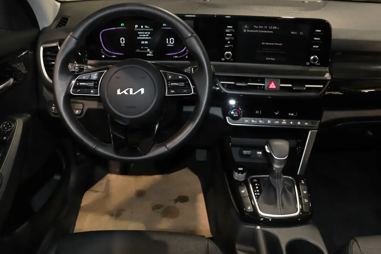 Kia Seltos снимка Kia Seltos