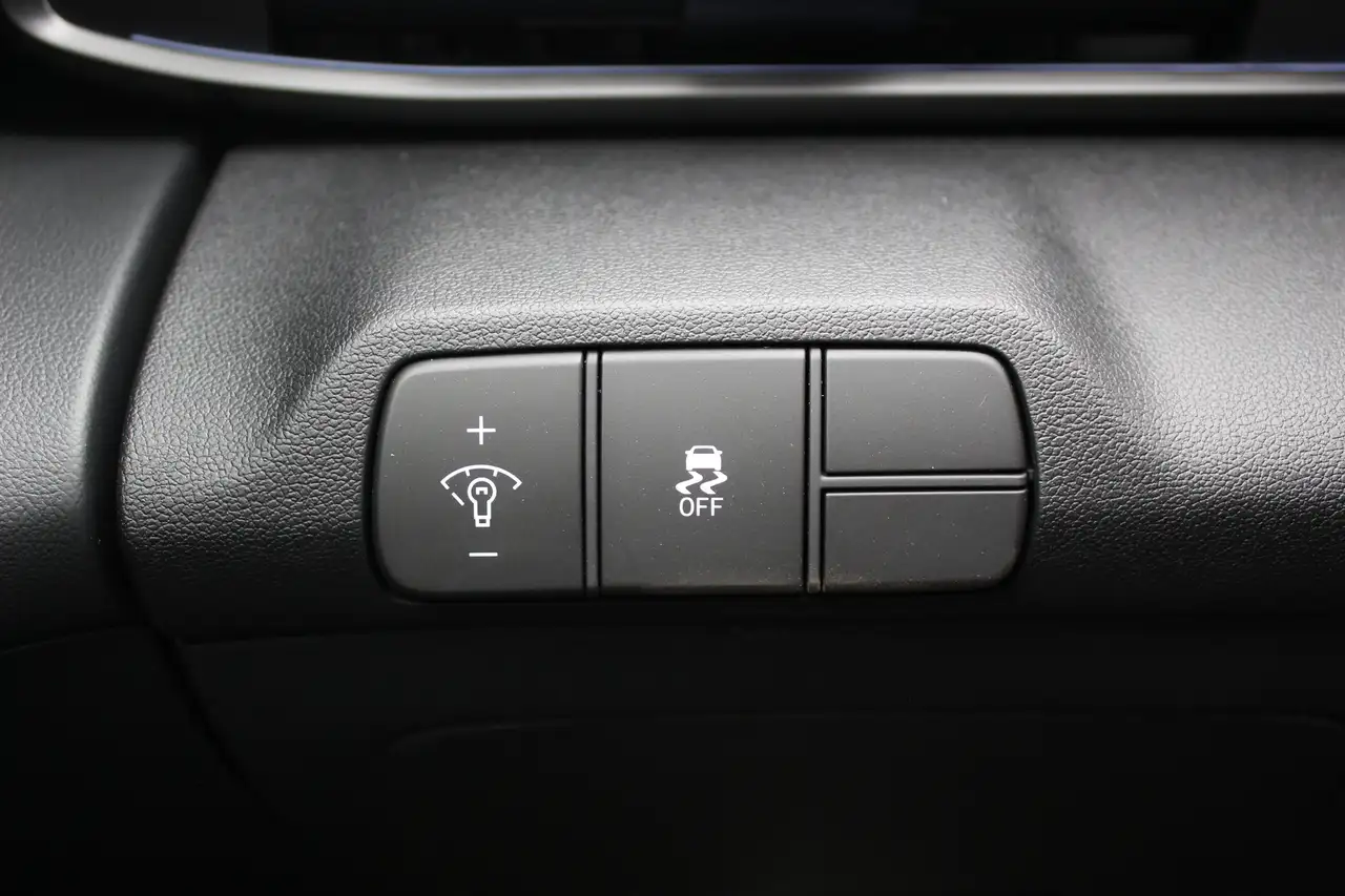 Hyundai ELANTRA снимка Hyundai ELANTRA