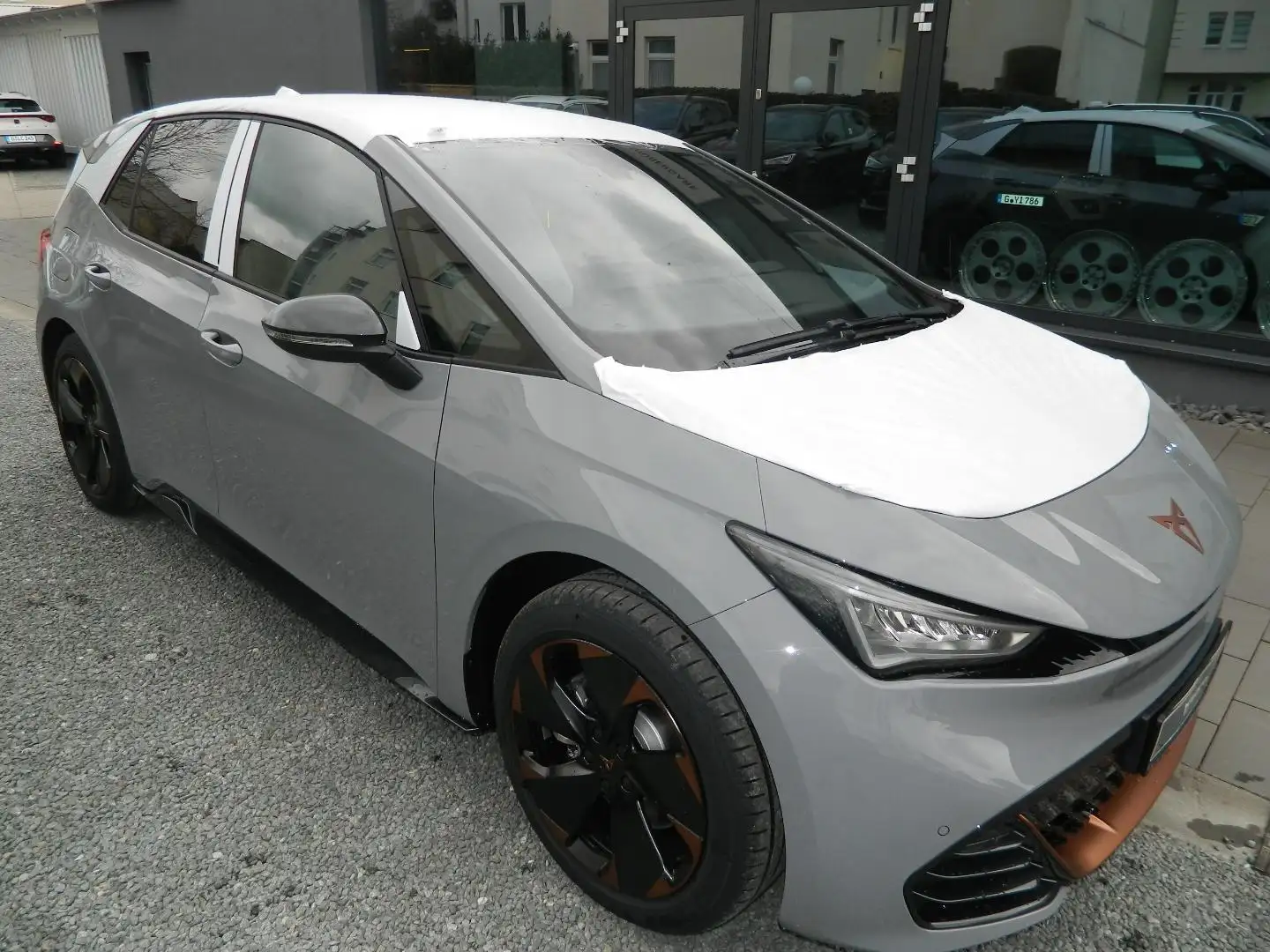 CUPRA Born Edition Dynamic 204 PS 58 kWh TechM/19"Copper/Dina Szary - 1