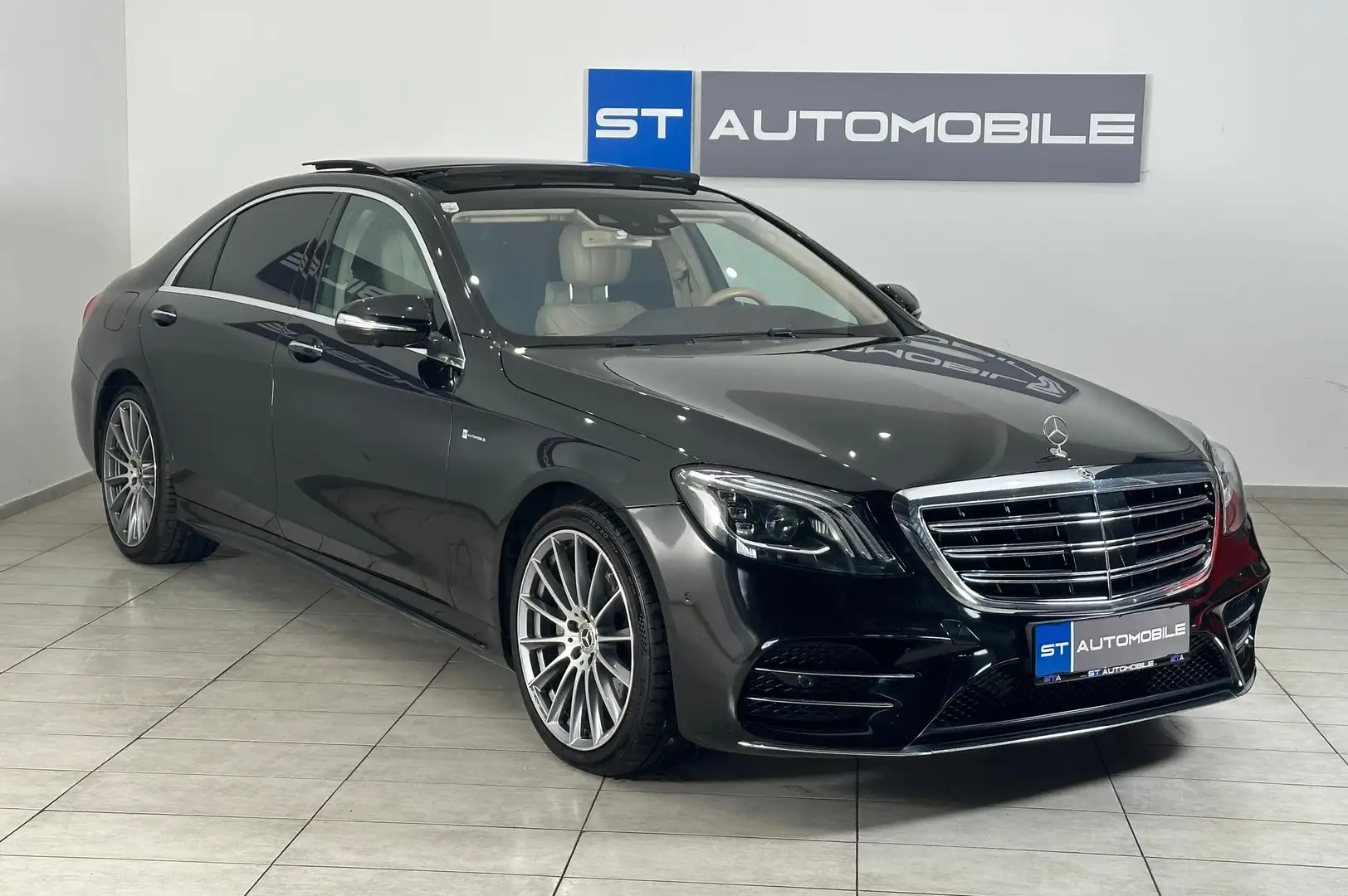 Mercedes-Benz S 400 d 4Matic L Aut. // VOLLAUSSTATTUNG // AMG-LINE // Schwarz - 2