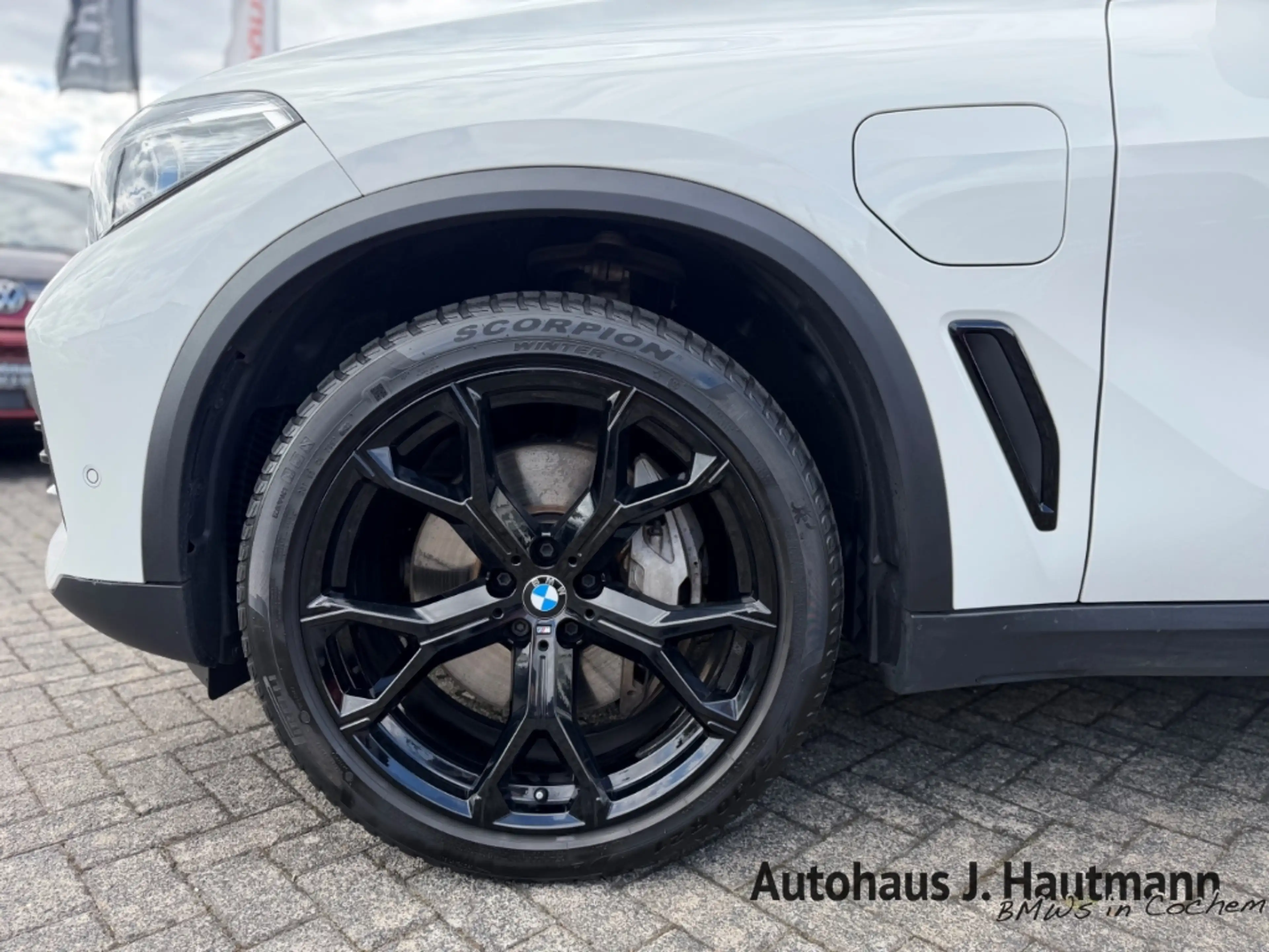 BMW X5 xDrive 45e *LASER*PANO*360°*LUFTF.*H&K* — photo 3