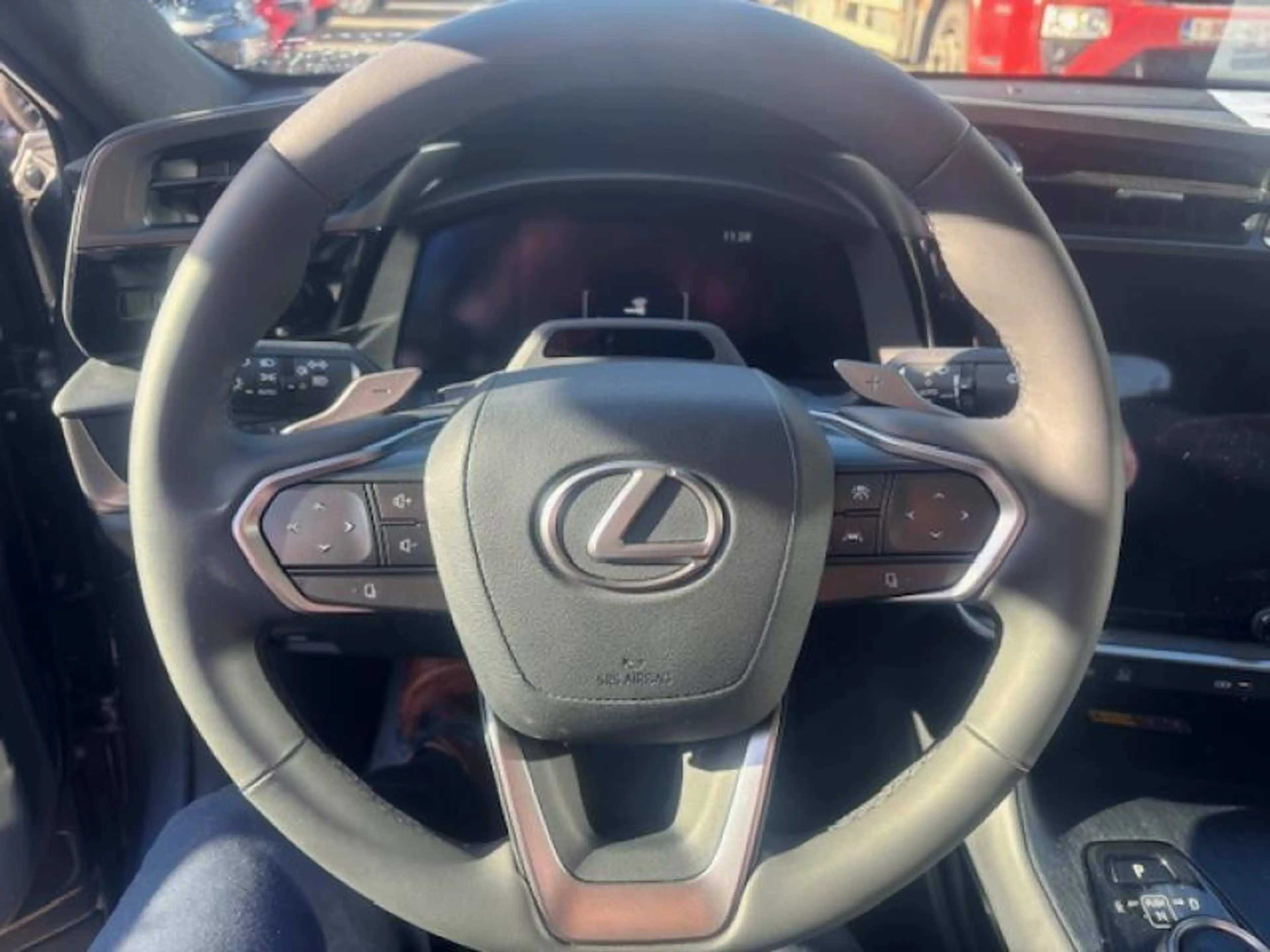 Lexus RZ RZ300e Privilege Lexus NX 350h FWD – Hybride – — photo 12