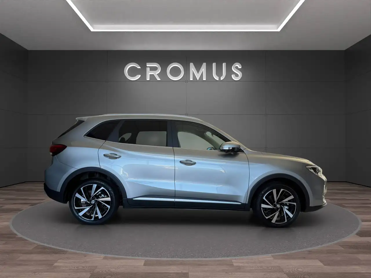MG ZS 1.5 hybrid+ Luxury auto