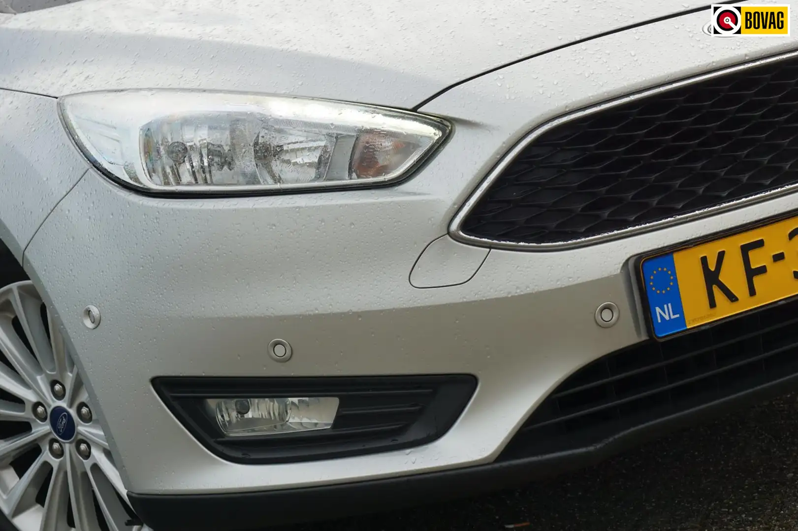 Ford Focus Wagon 1.0 Titanium Edition - Moondust Silver - Cli Grau - 1