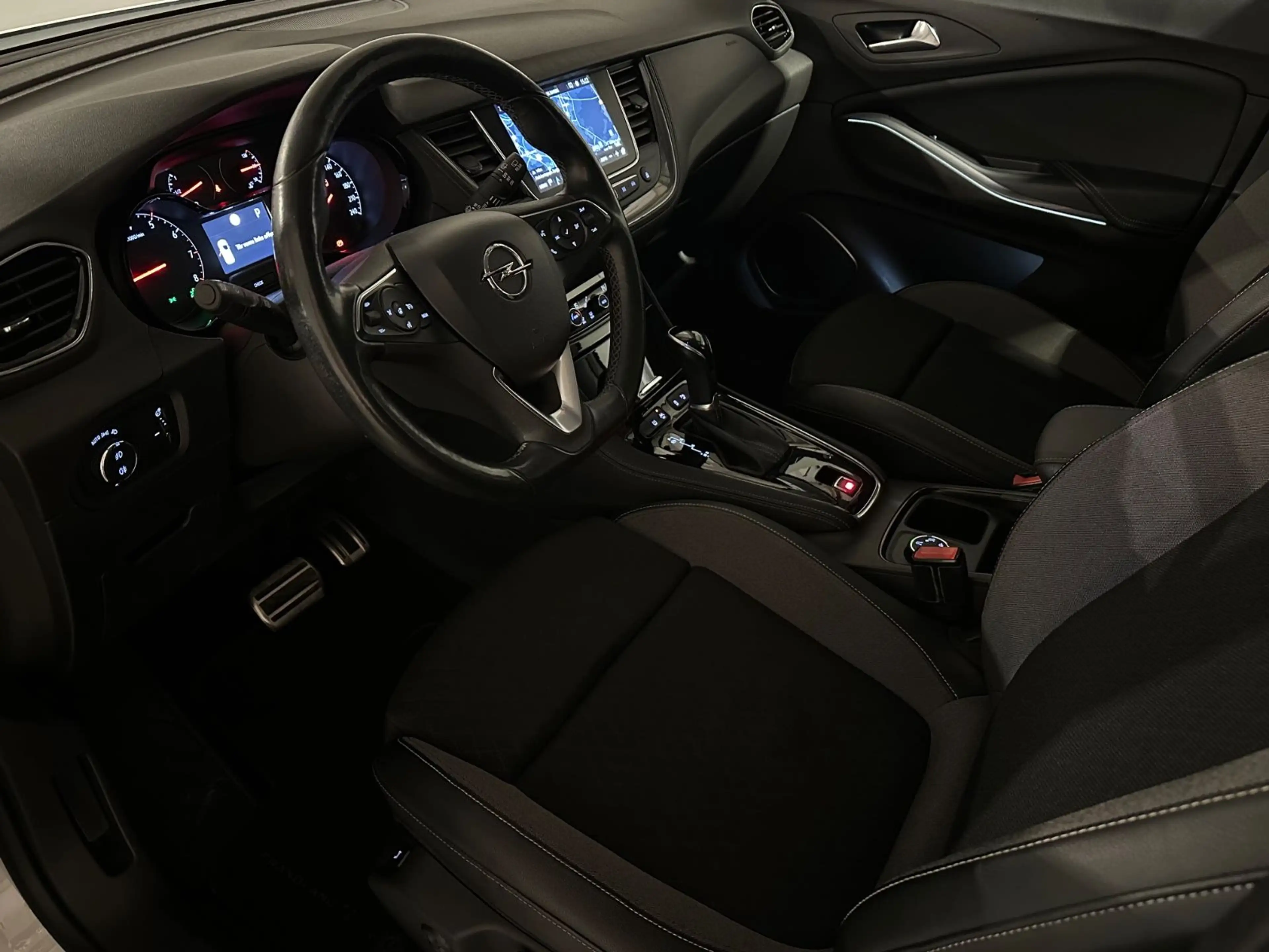 Opel Grandland X 120 Jahre *Tempo,Carplay,360°,LED* — photo 14