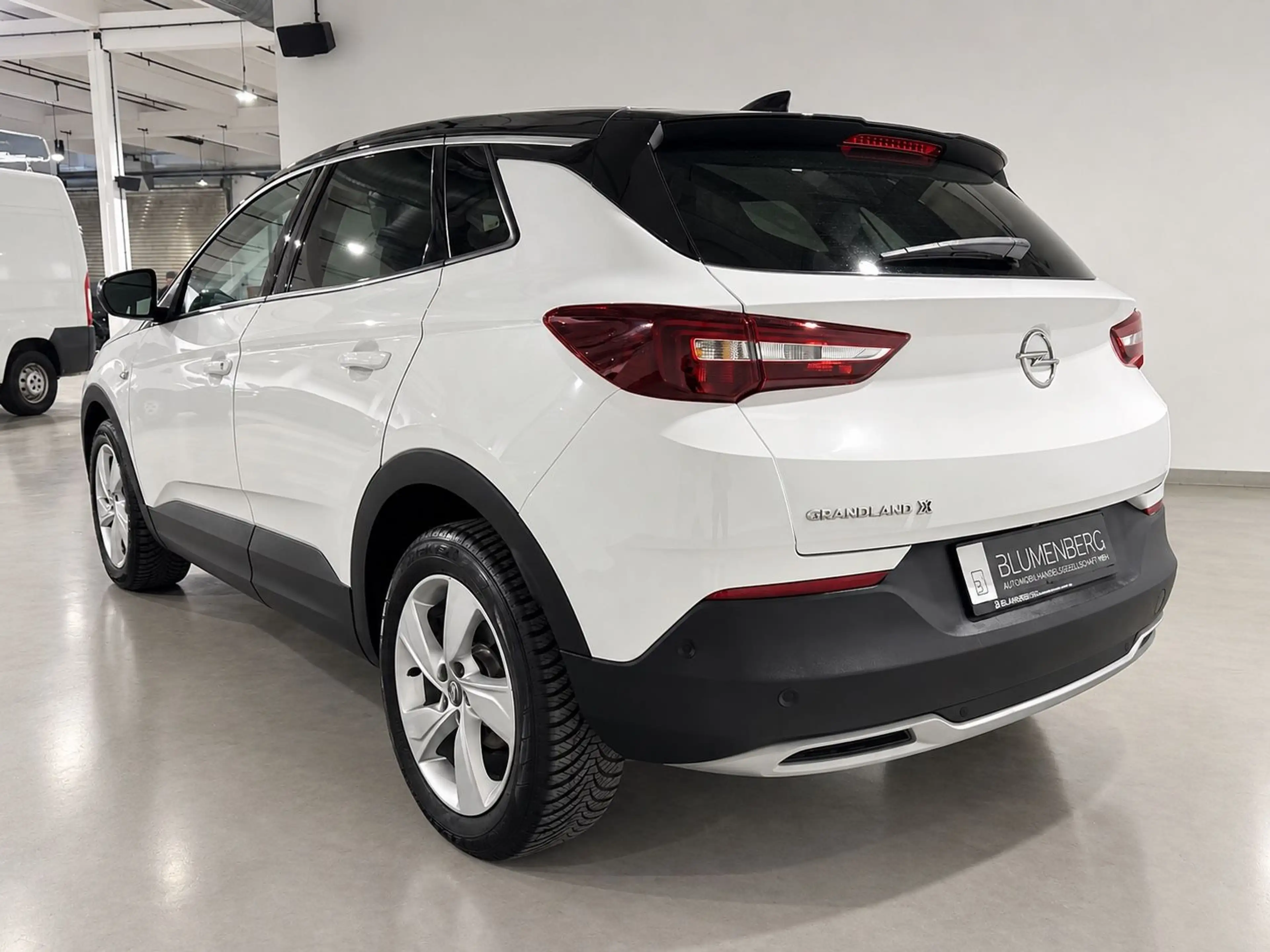 Opel Grandland X 120 Jahre *Tempo,Carplay,360°,LED* — photo 5