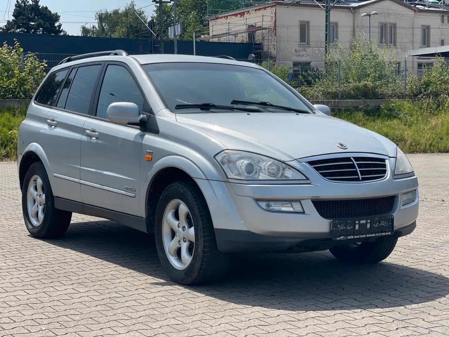 SsangYong Kyron M270 SPR 4x4 Srebrny - 2