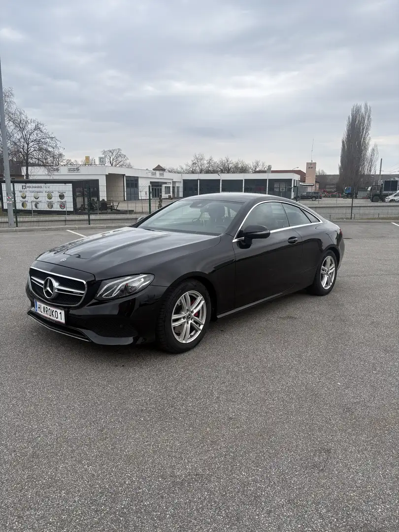 Mercedes-Benz E 220 d Aut. - 1