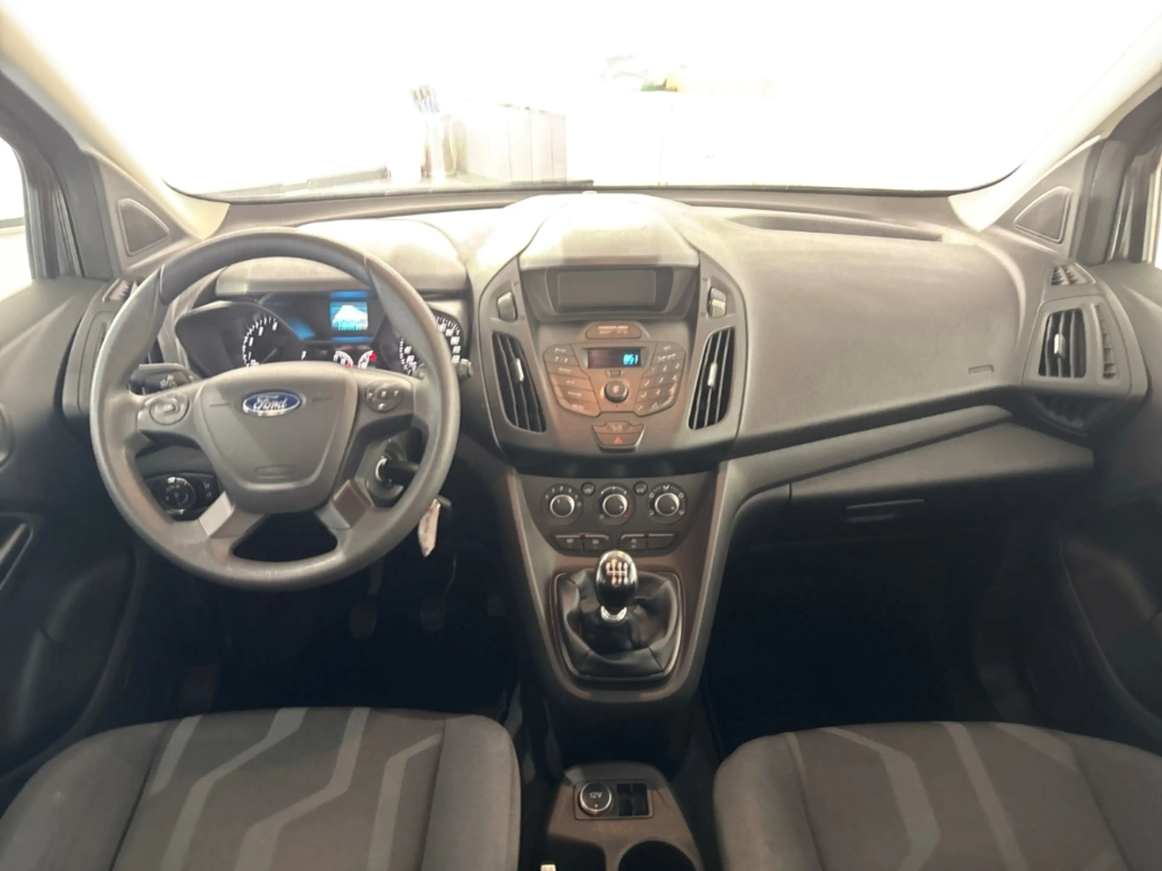 Ford Tourneo Connect TREND 1.0 ECOBOOST KLIMA+ISOFIX — photo 14