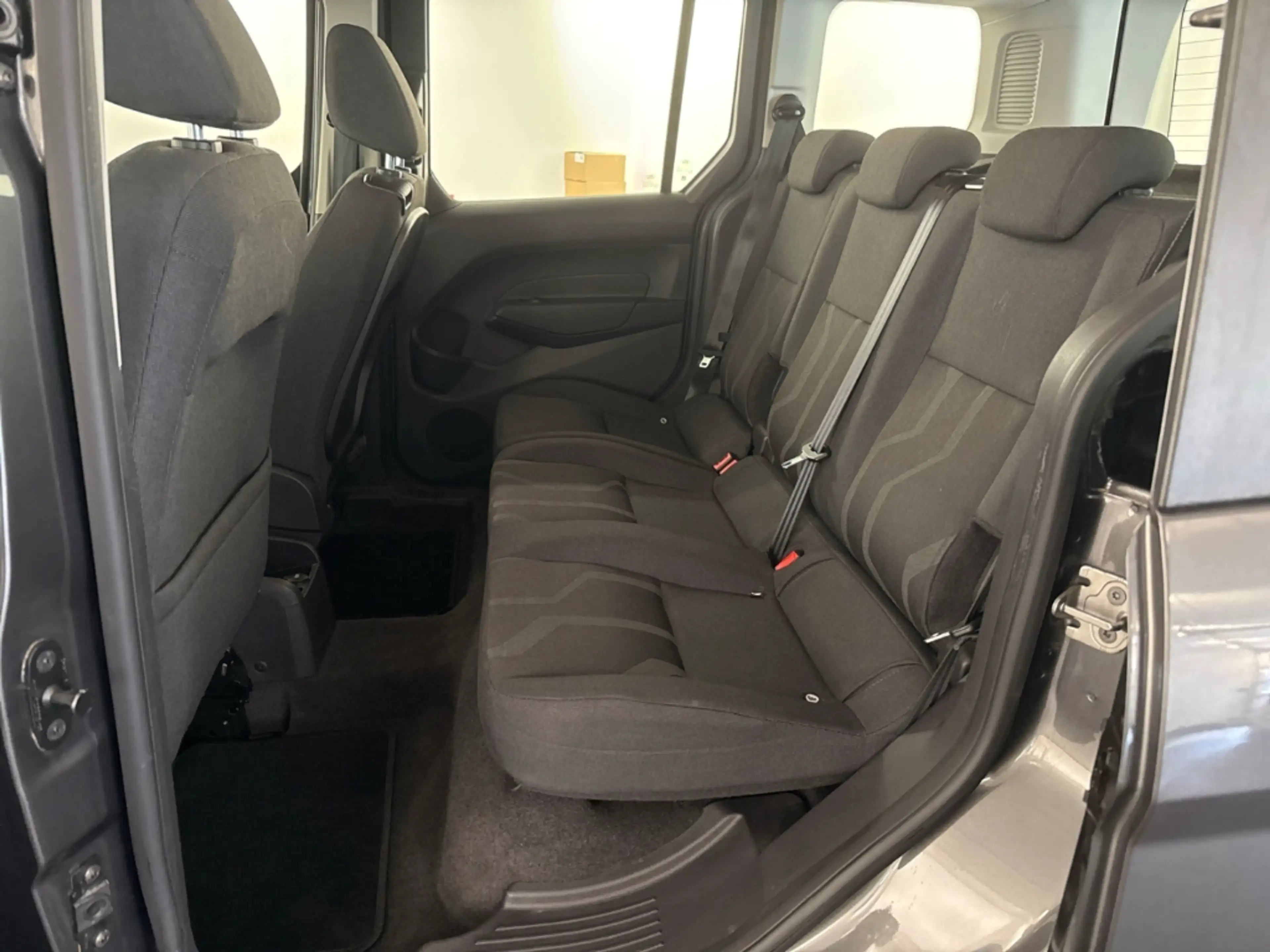 Ford Tourneo Connect TREND 1.0 ECOBOOST KLIMA+ISOFIX — photo 11