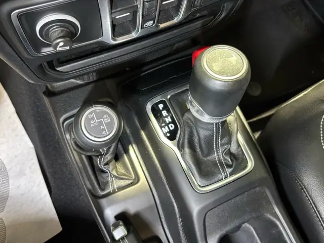 Jeep Wrangler view 12