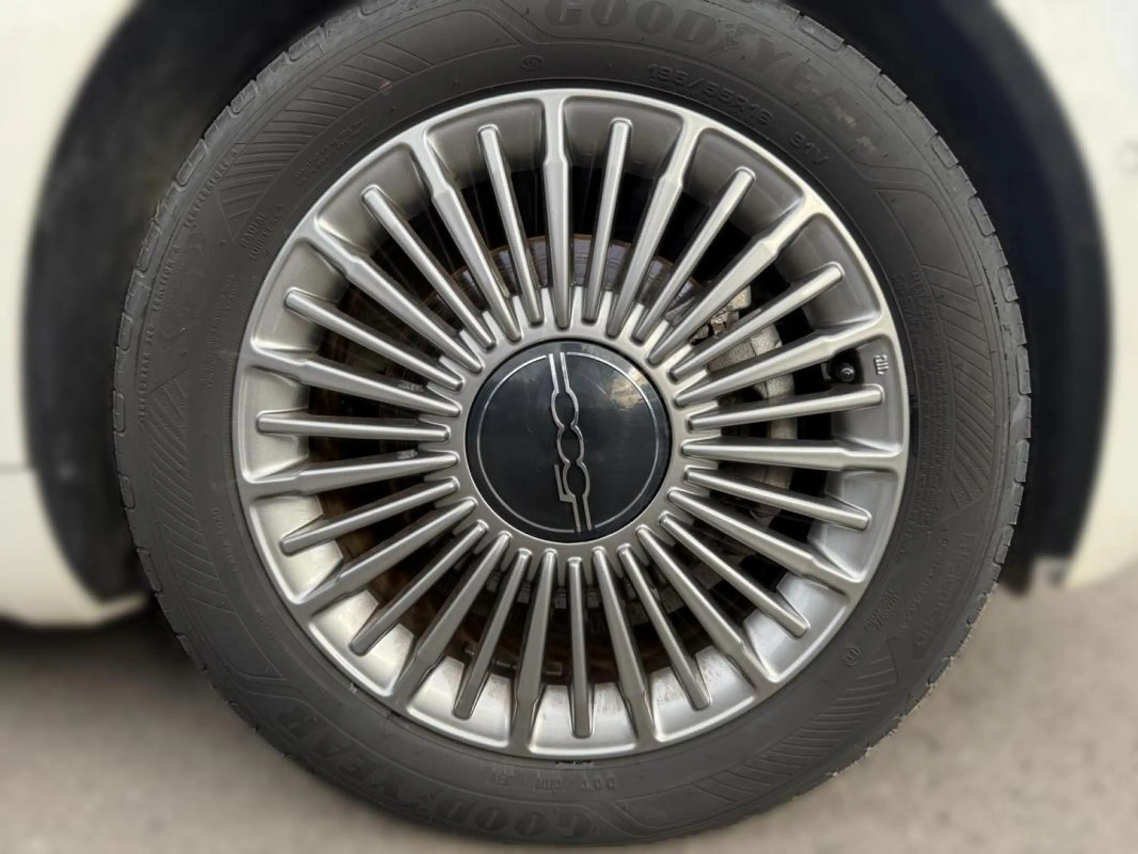 Fiat 500 -50% e 118Ch — photo 9