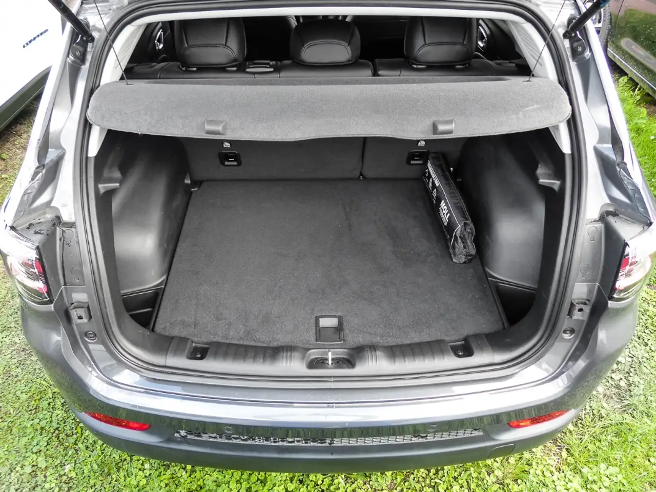 Jeep Compass Limited e-Hybrid Navi Digitales Cockpit Soundsyste 18