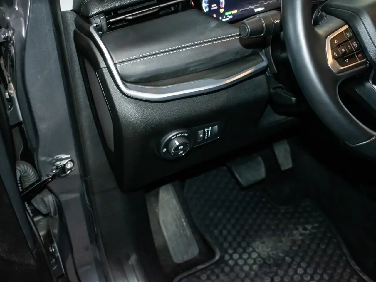 Jeep Compass Limited e-Hybrid Navi Digitales Cockpit Soundsyste 14
