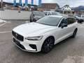 Volvo V60 Plus Dark Recharge Plug-In Hybrid AWD *22.000km* Weiß - thumbnail 3
