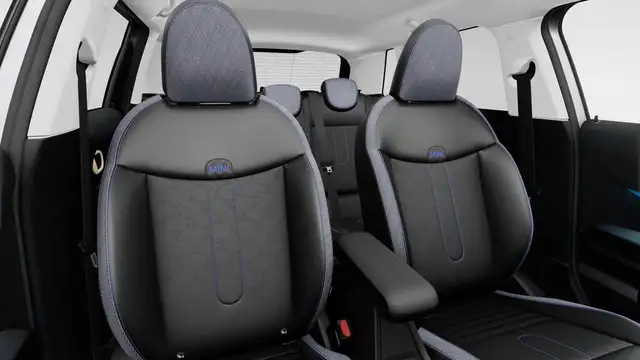 Mini Hatch view 11