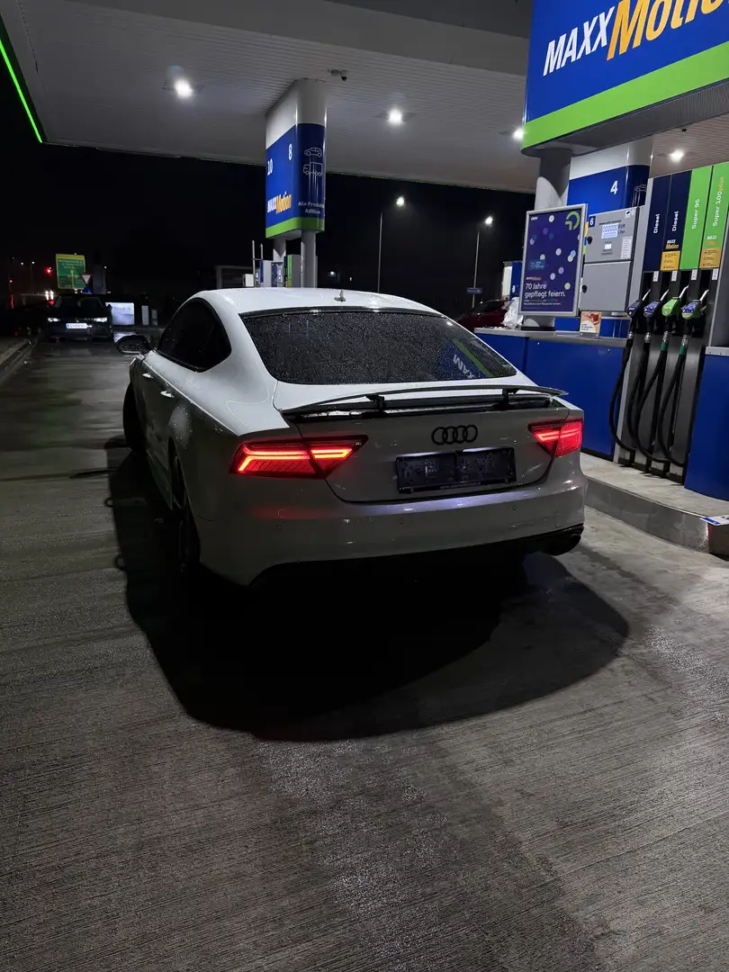 Audi RS7 Sportback 4,0 TFSI COD quattro performance - 1