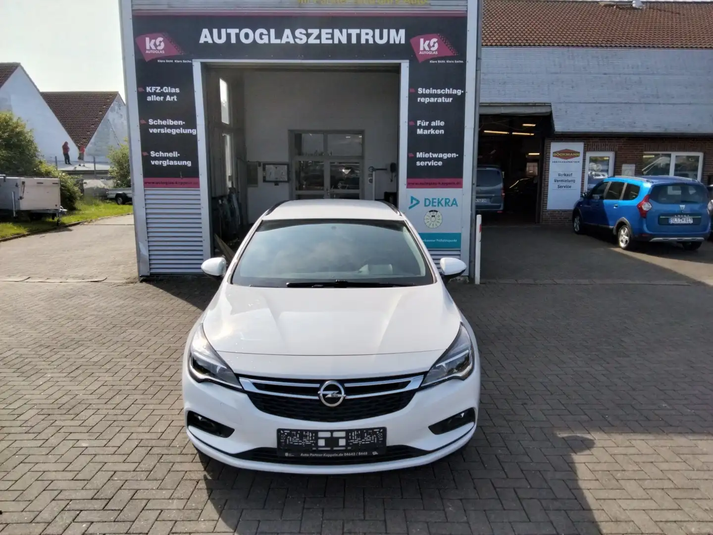 Opel Astra Edition Start/Stop/inkl.GarantiePaket und Inspekt. Weiß - 2