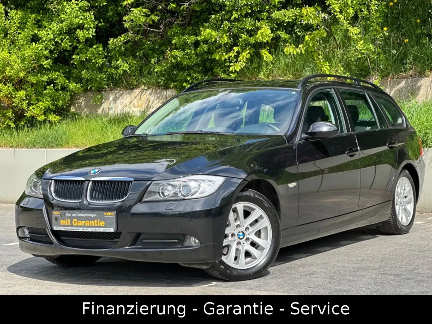 BMW 318 i touring AUTOMATIK/PANO/XENON/NAVI/TÜV NEU Schwarz - 1