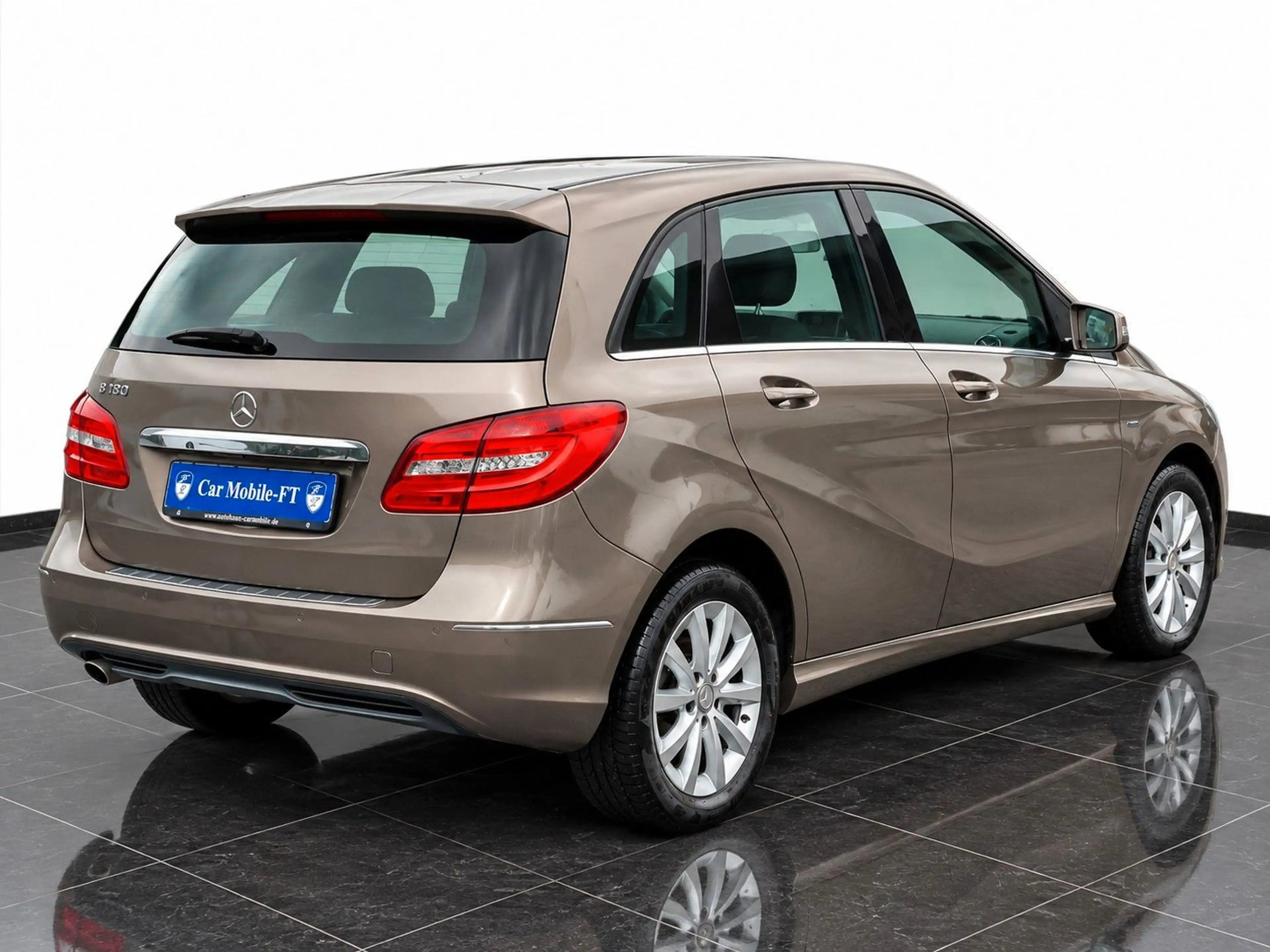 Mercedes-Benz B 200 *AUTOMATIK*BI-XENON*TEMPOMAT*KLIMA*PDC V-H* — photo 4