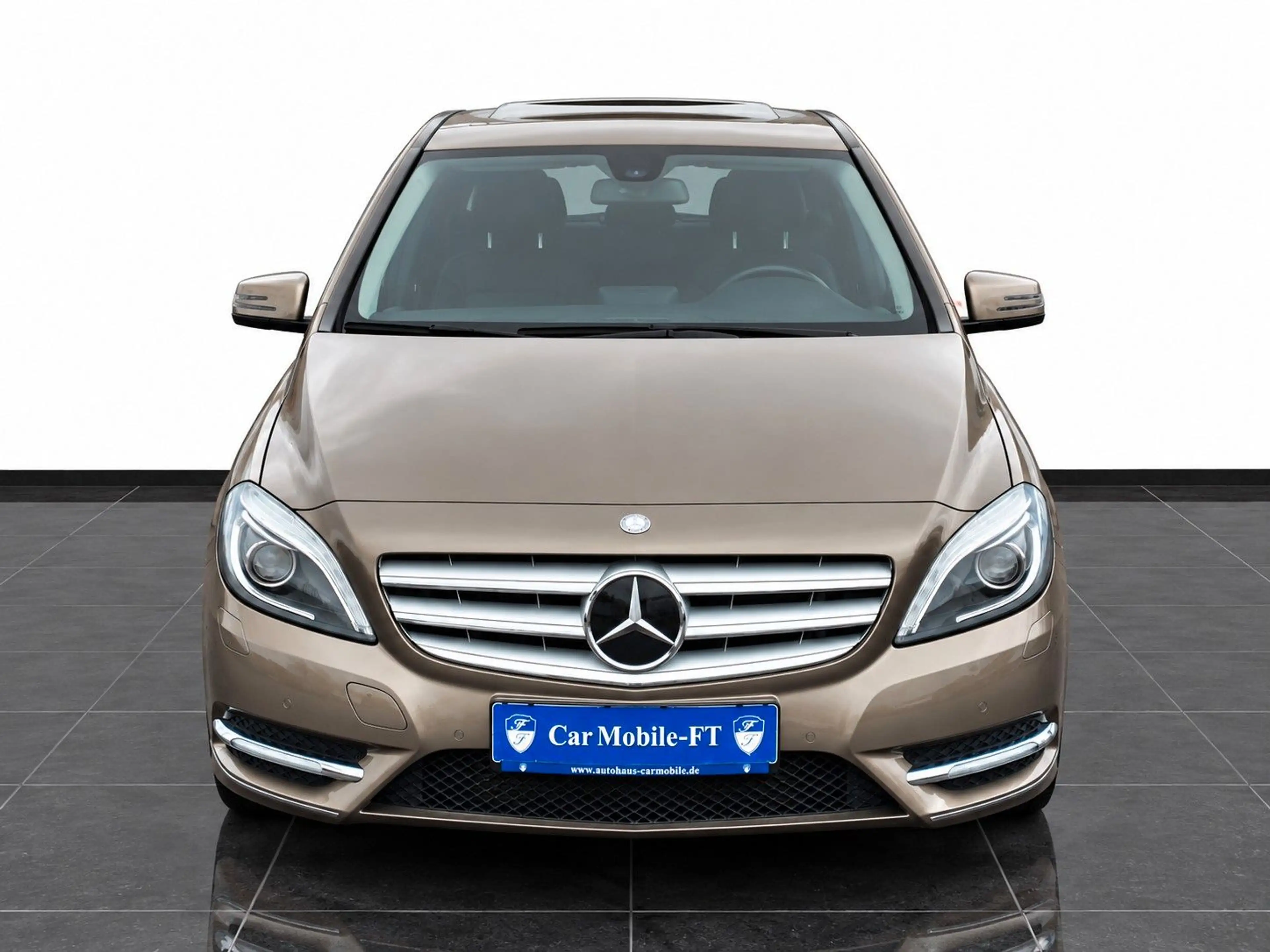 Mercedes-Benz B 200 *AUTOMATIK*BI-XENON*TEMPOMAT*KLIMA*PDC V-H* — photo 2