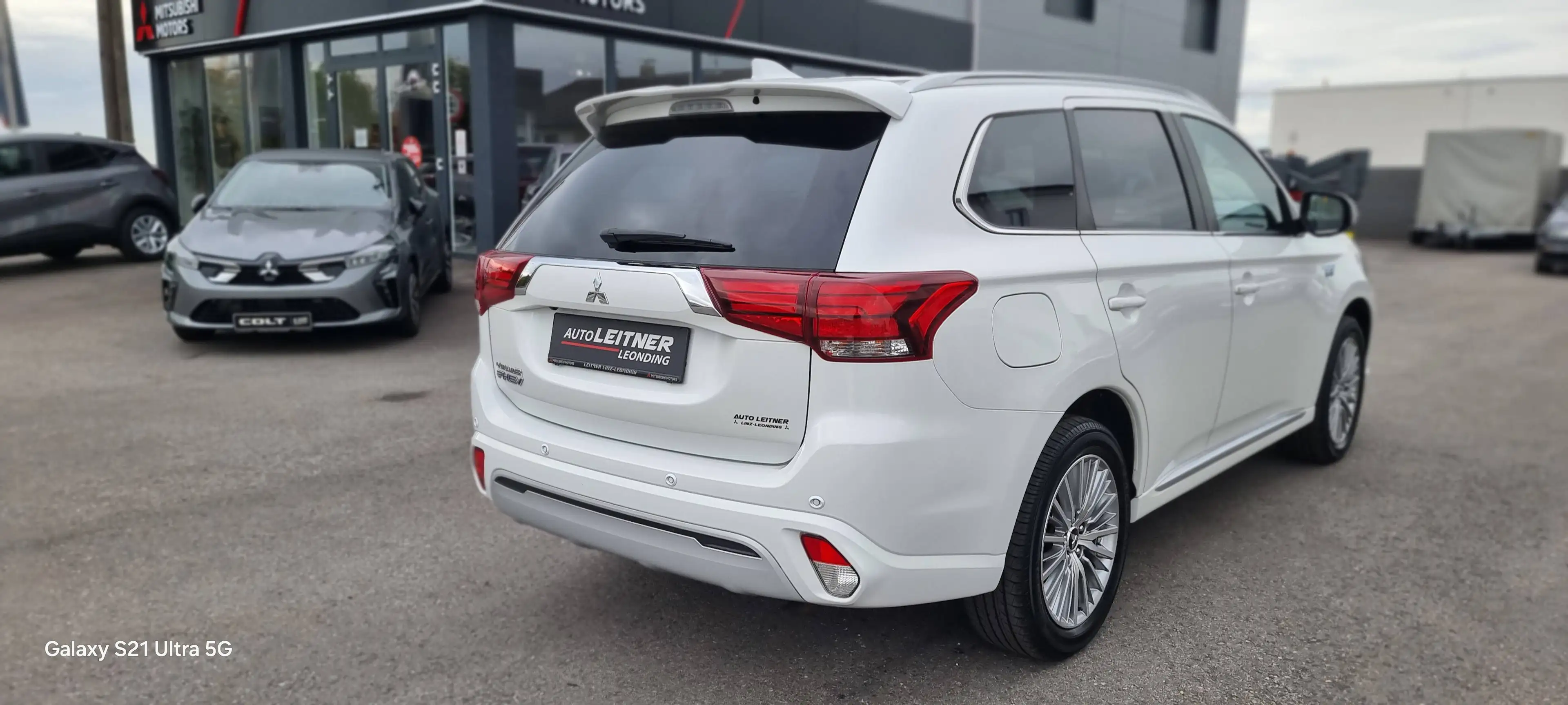 Mitsubishi Outlander Outlander 2,4 PHEV Diamond Diamond — photo 5