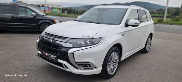 Mitsubishi Outlander Outlander 2,4 PHEV Diamond Diamond