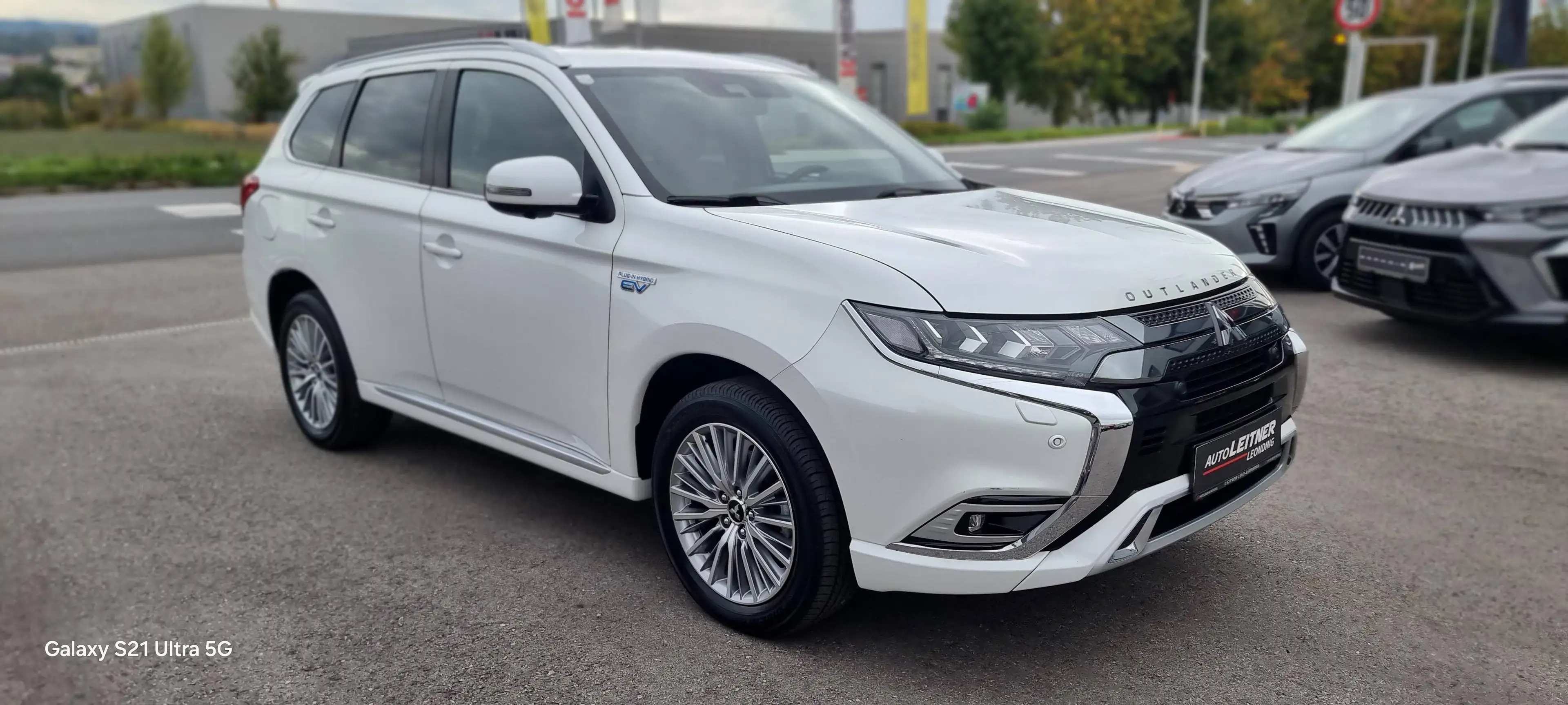 Mitsubishi Outlander Outlander 2,4 PHEV Diamond Diamond — photo 3
