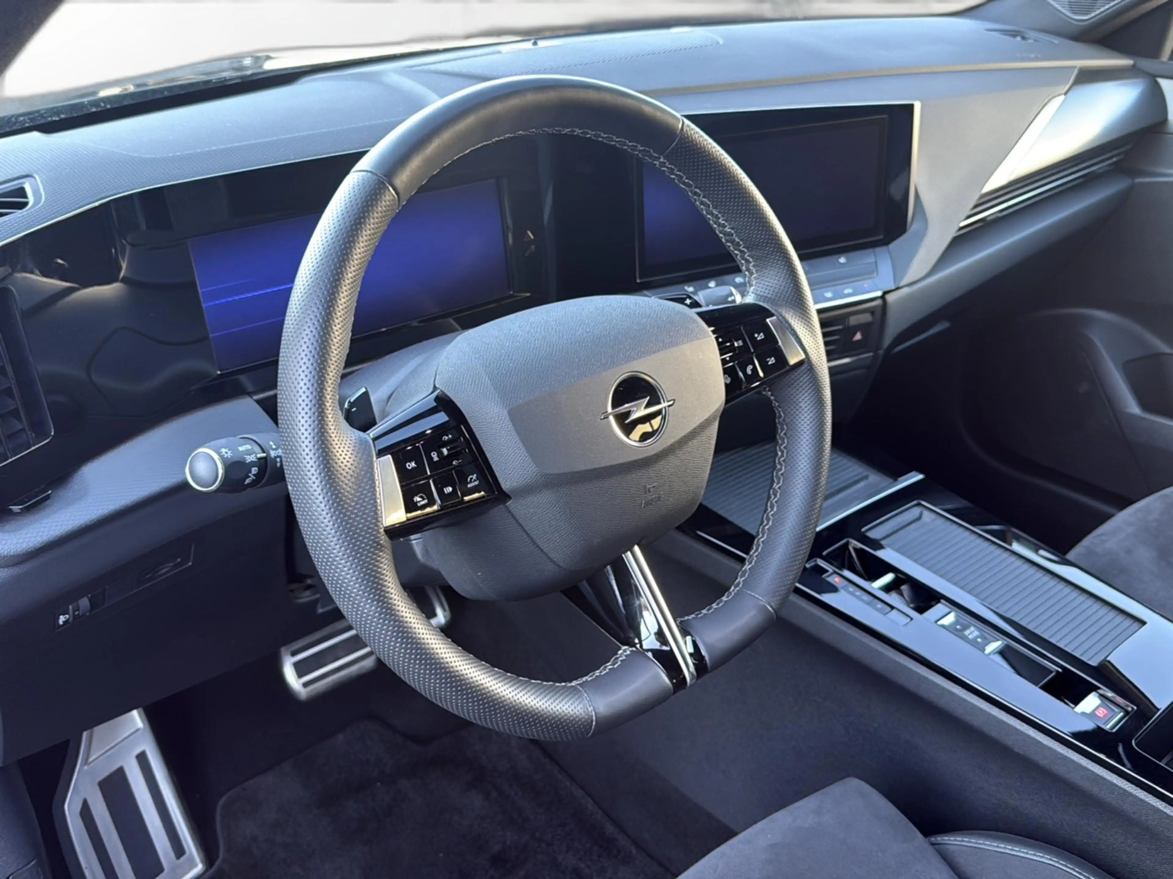 Opel Astra GS Line ACC+ALCANTARA+360°+LED+VIRTU — photo 11