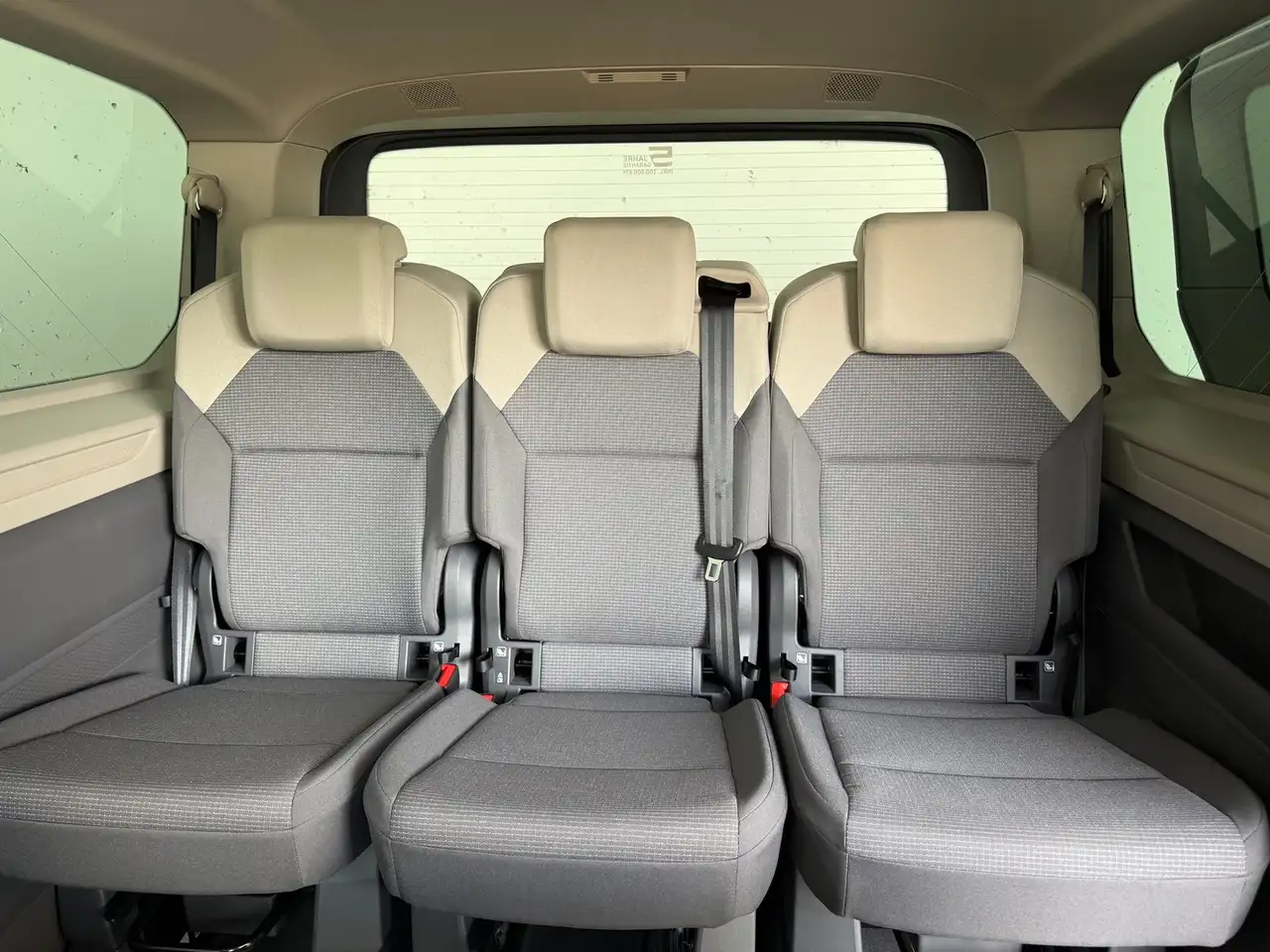Volkswagen T7 Multivan 2026 — фото 10