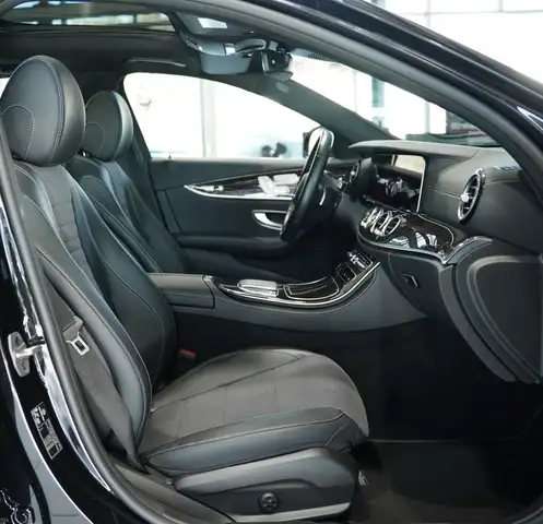 Mercedes-Benz E-Class view 15