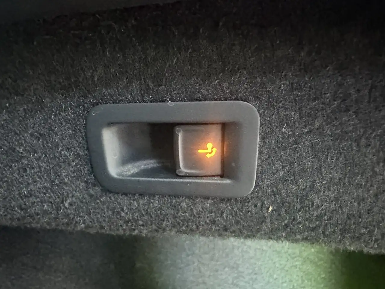 Volkswagen Passat 2.0TDI DSG LED*ACC*AHK*KAMERA, миниатюра 15