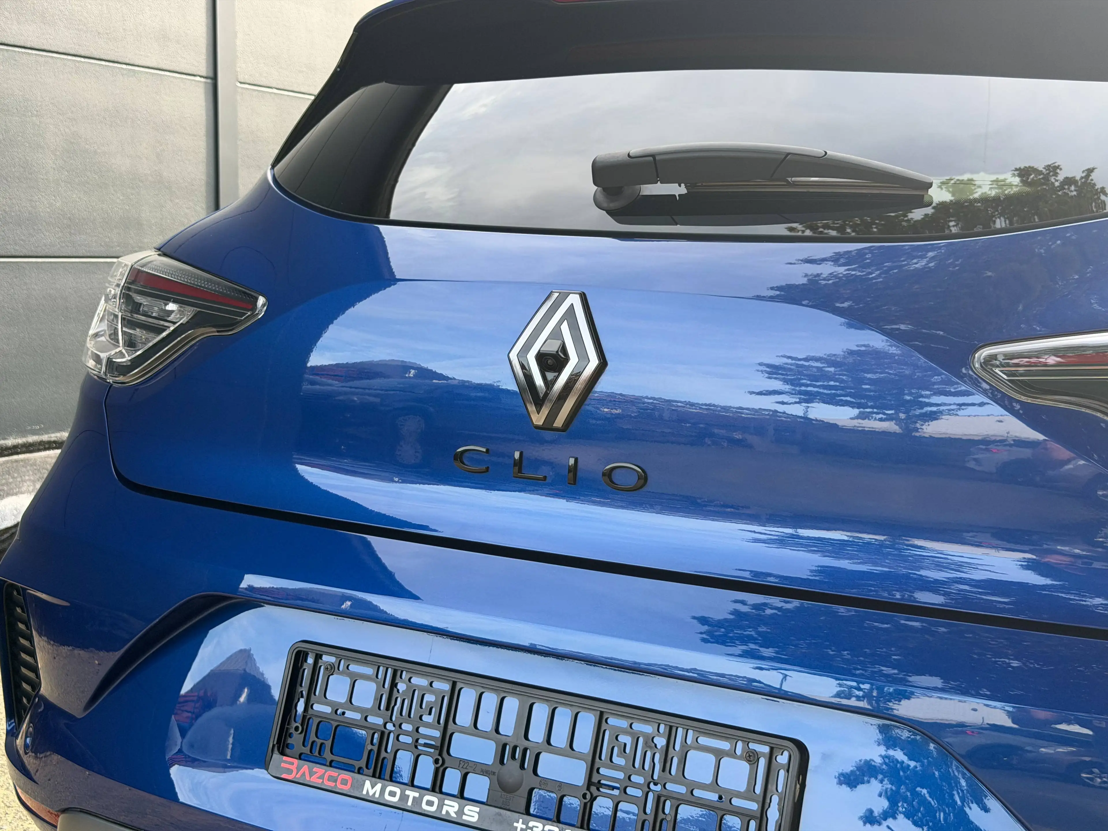 Renault Clio ESPRIT ALPINE | CAMÉRA 360° | FULL LED | BOSE | SIÈGES CHAUFFANTS — photo 6