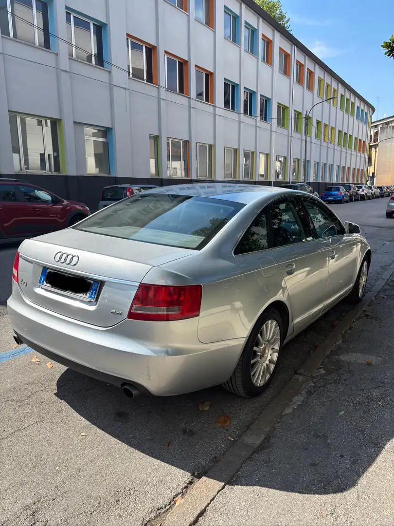 Audi A6 2.4 V6 GPL Grigio - 2