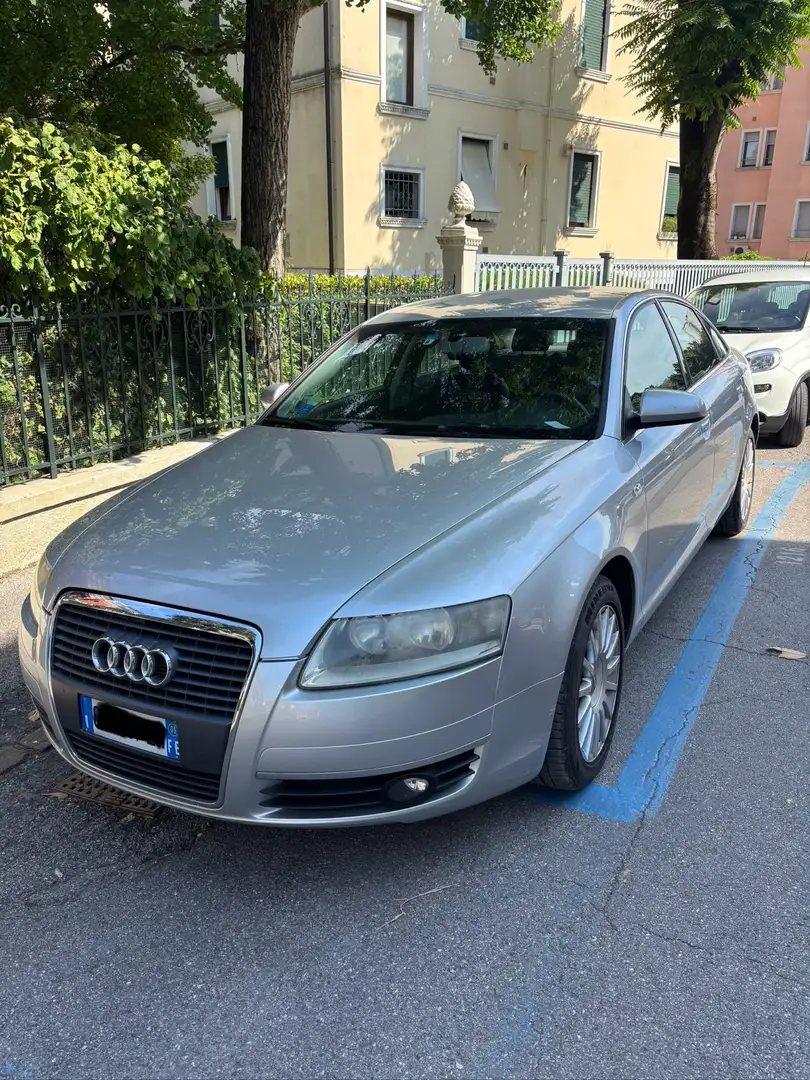 Audi A6 2.4 V6 GPL Grigio - 1