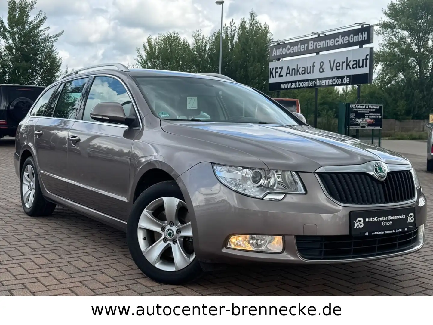 Skoda Superb 1.8 Combi Ambition Beige - 1
