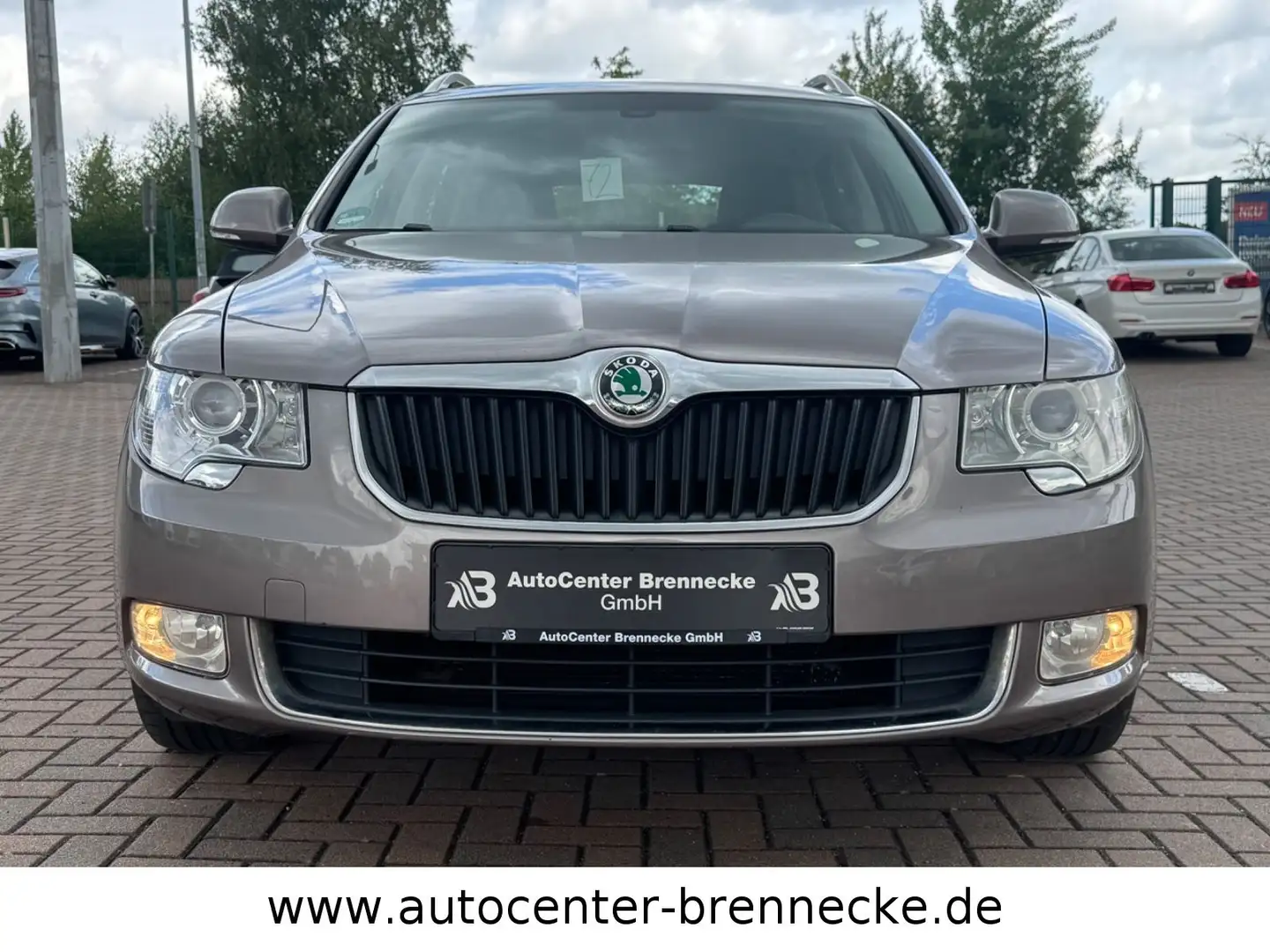 Skoda Superb 1.8 Combi Ambition Beige - 2