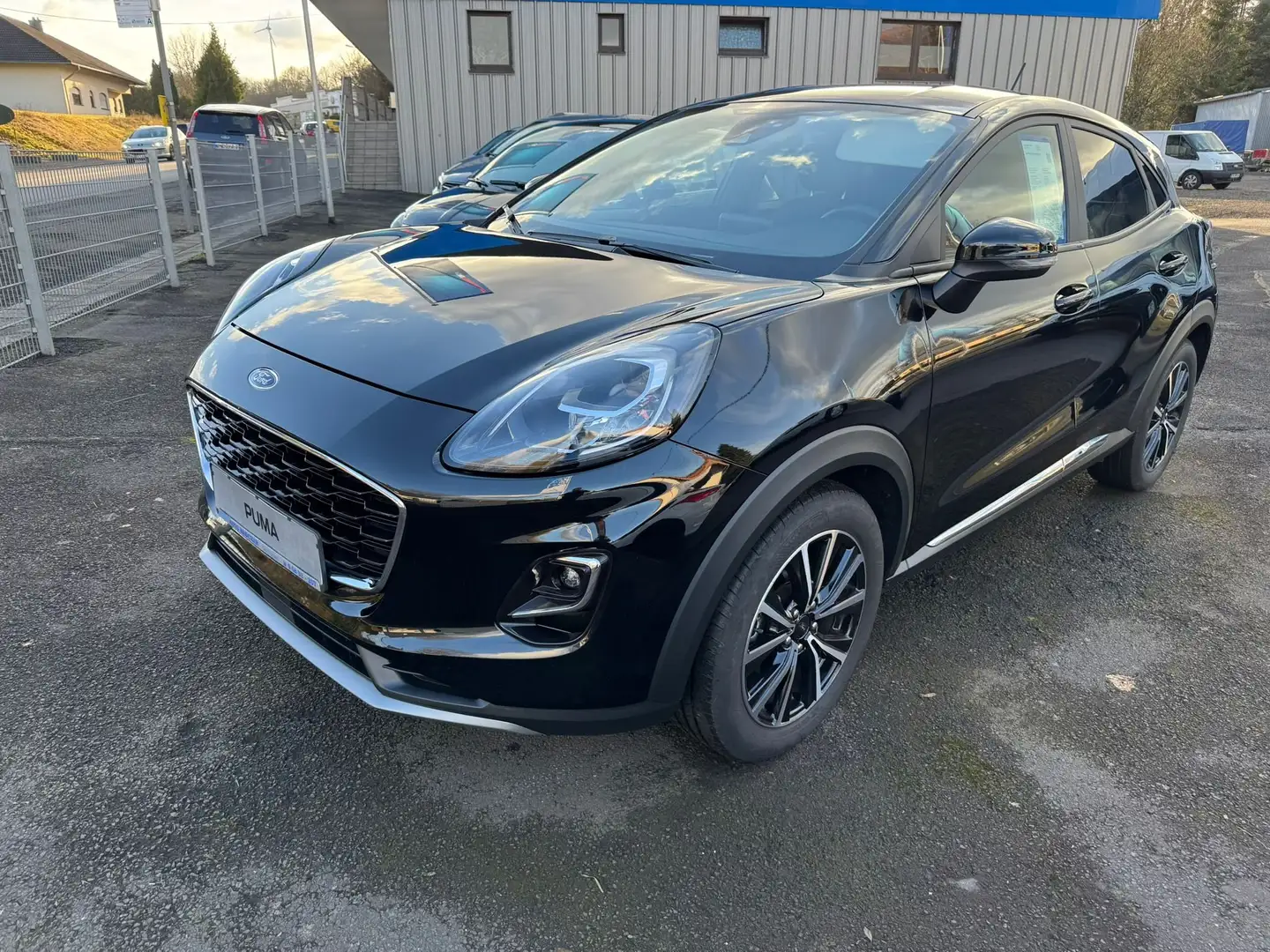 Ford Puma Titanium Design Schwarz - 1